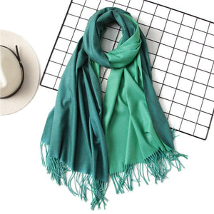 Cashmere headscarf in Bicay Green